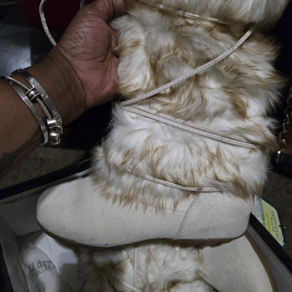 De Blossom Collection Cream Lace-Up Faux Fur Boots